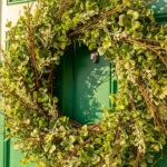 24 Brilliant Shamrock Wreath Ideas That Refresh Your Front Door